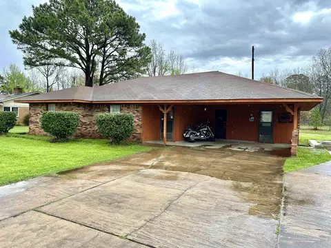 Exterior - 3805 Scenic Dr, Pine Bluff, AR 71603 photo 1 of 5