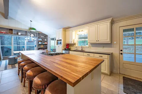 Kitchen - 6899 Chipmunk St, Alexander, AR 72002 photo 1 of 5