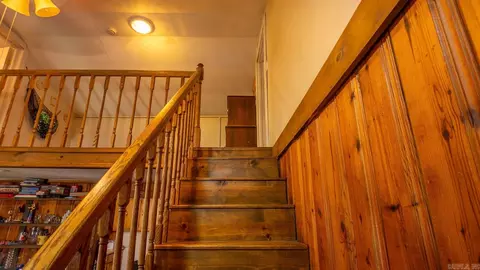 Entry Way - 100 E Adams St, Thayer, MO 65791 photo 7 of 8