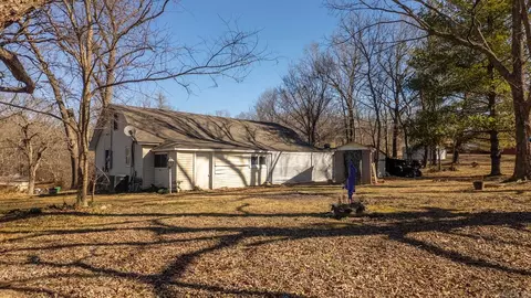 Exterior - 100 E Adams St, Thayer, MO 65791 photo 10 of 16
