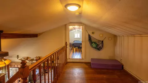 Entry Way - 100 E Adams St, Thayer, MO 65791 photo 8 of 8
