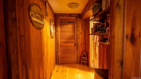 Entry Way - 100 E Adams St, Thayer, MO 65791 photo 2 of 8