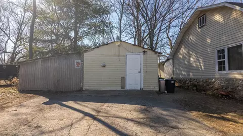 Exterior - 100 E Adams St, Thayer, MO 65791 photo 5 of 16