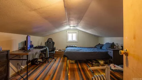 Bedroom - 100 E Adams St, Thayer, MO 65791 photo 4 of 6