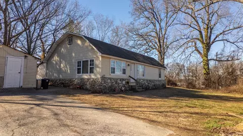 Exterior - 100 E Adams St, Thayer, MO 65791 photo 6 of 16