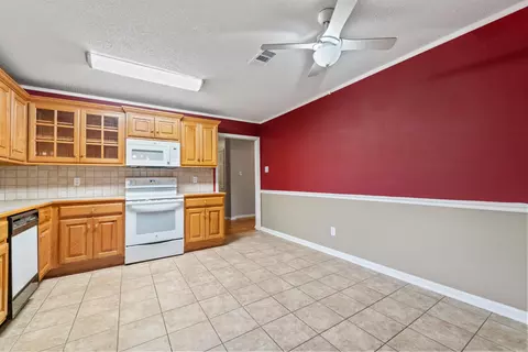 Entry Way - 108 Devon Cv, Jacksonville, AR 72076 photo 2 of 2