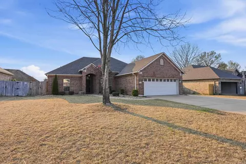 Exterior - 1535 Blustery Way, Conway, AR 72034 photo 2 of 8