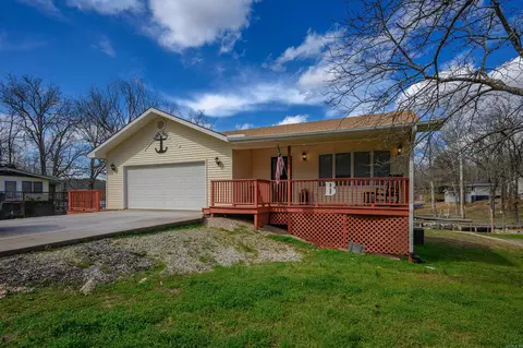 152 E Lakeshore Dr, Cherokee Village, AR 72529