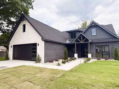 1947 Lakeview Dr, Kensett, AR 72082
