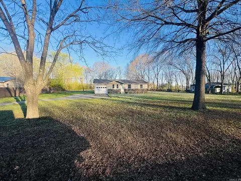 Exterior - 723 E Center St, Beebe, AR 72012 photo 1 of 5