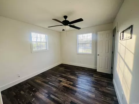 Bedroom - 723 E Center St, Beebe, AR 72012 photo 3 of 3