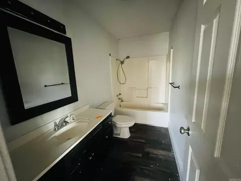 Bath - 723 E Center St, Beebe, AR 72012 photo 1 of 1