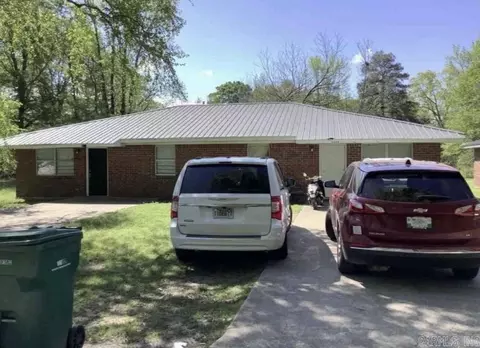 43144316 W Burnett St, Pine Bluff, AR 71601