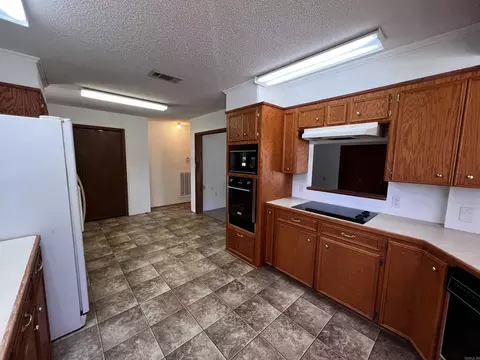 4508 Payton Rd, Pine Bluff, AR 71603 photo 12