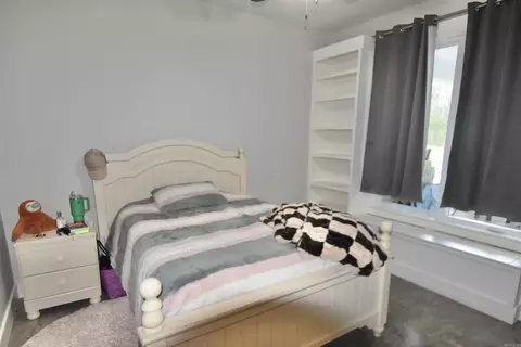 Bedroom - 356 Kettle Rd, Malvern, AR 72104 photo 2 of 4