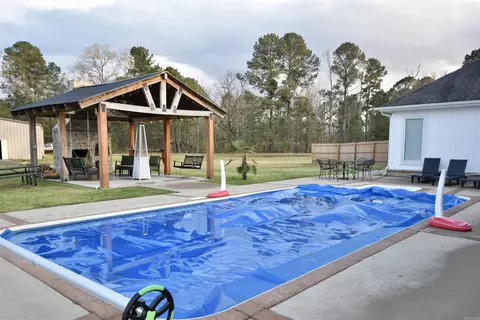 Exterior - 356 Kettle Rd, Malvern, AR 72104 photo 5 of 13