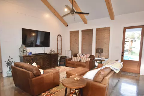 Living - 356 Kettle Rd, Malvern, AR 72104 photo 1 of 1