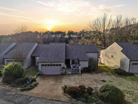 601 Woodlawn Apt 20 Dr #20, Fairfield Bay, AR 72088