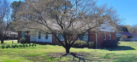 Exterior - 400 N Edmonds Ave, Mccrory, AR 72101 photo 2 of 9