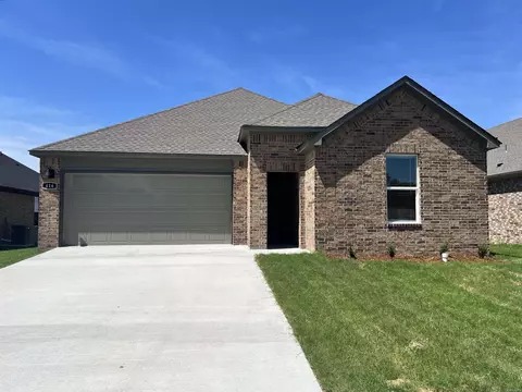 416 Cain Trl, Maumelle, AR 72113