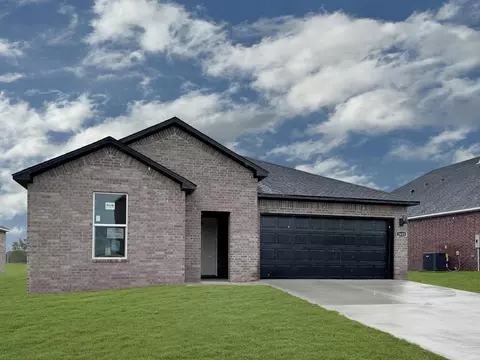 616 Riley Ln, Maumelle, AR 72113