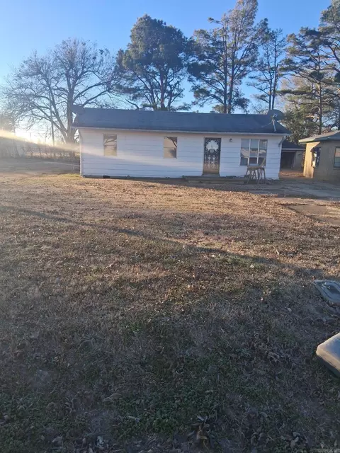 805 Dangeau Ave, Forrest City, AR 72335