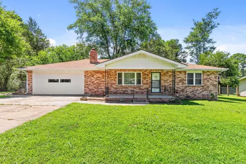 818 Locust St, Mountain Home, AR 72653