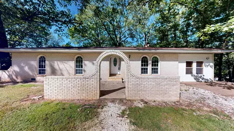 250 Mission Dr, Malvern, AR 72104