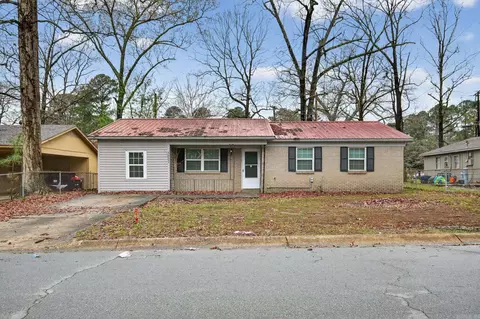 3521 Pinewood Loop, Little Rock, AR 72209