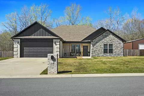 60 Opie Dr, Cabot, AR 72023