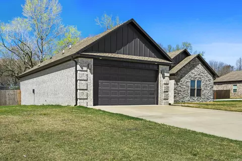 Exterior - 60 Opie Dr, Cabot, AR 72023 photo 2 of 9