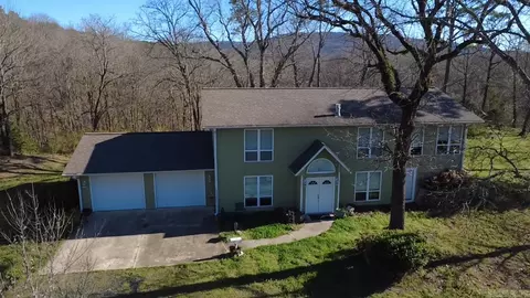 4166 8 West Hwy, Mena, AR 71953