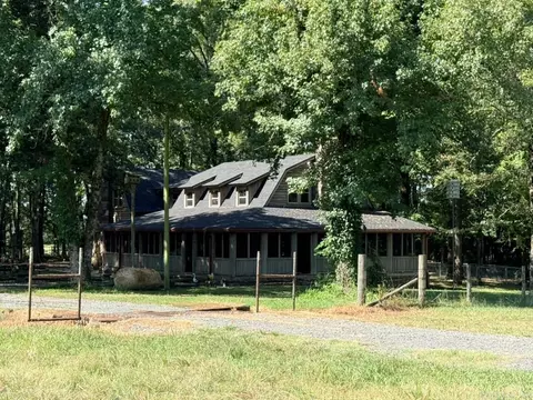 Exterior - 740 E 278 Hwy, Wickes, AR 71973 photo 4 of 4