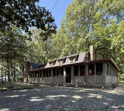 Exterior - 740 E 278 Hwy, Wickes, AR 71973 photo 3 of 4