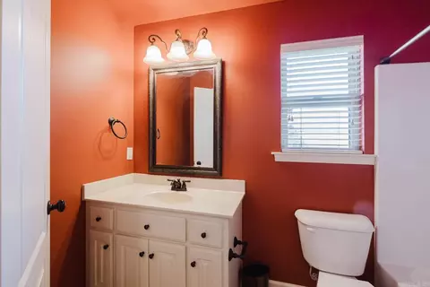Bath - 2705 Finley Loop, Bryant, AR 72022 photo 4 of 4