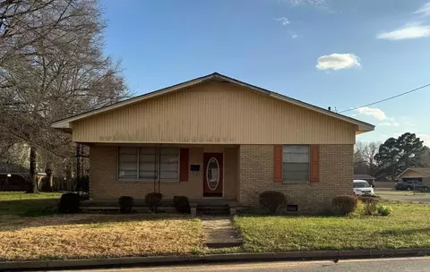 307 W Martin Dr, Wynne, AR 72396