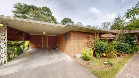 209 Mcmahan Dr, Hot Springs, AR 71913