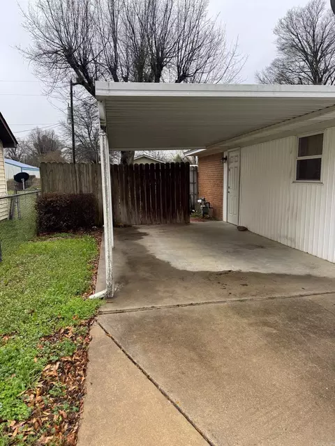 2207 Raydeana, Kennett, MO 63857 photo 2