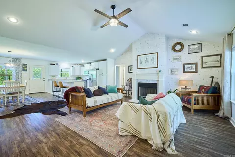 Living - 357 Rigsby Loop, Lonsdale, AR 72087 photo 2 of 2