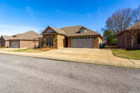 Exterior - 2535 Eighteen Loop, Conway, AR 72034 photo 4 of 6