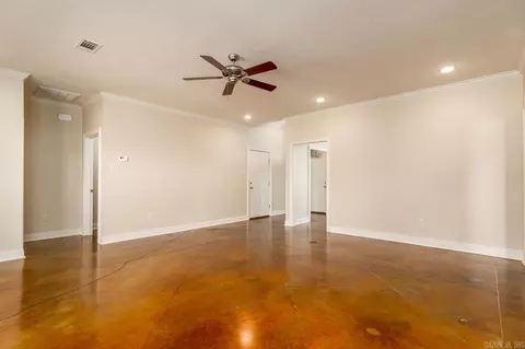 Living - 2535 Eighteen Loop, Conway, AR 72034 photo 3 of 5
