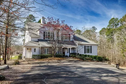10 Granada Ln, Hot Springs Village, AR 71909