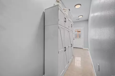 Entry Way - 38 Crestview Rd, Conway, AR 72034 photo 1 of 1