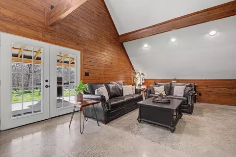 Living - 38 Crestview Rd, Conway, AR 72034 photo 2 of 2