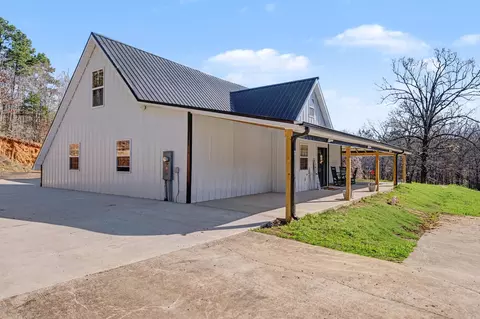 Exterior - 38 Crestview Rd, Conway, AR 72034 photo 4 of 8