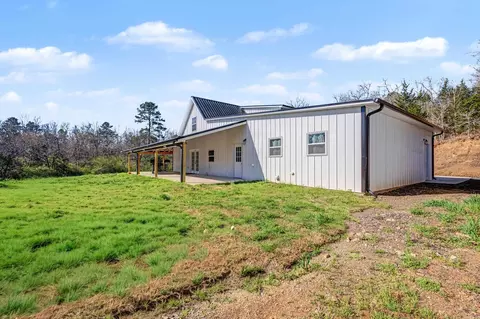 Exterior - 38 Crestview Rd, Conway, AR 72034 photo 6 of 8