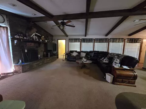 Living - 8408 Griggs Rd, Pine Bluff, AR 71603 photo 2 of 3