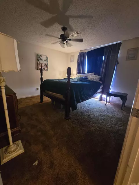Bedroom - 8408 Griggs Rd, Pine Bluff, AR 71603 photo 2 of 3