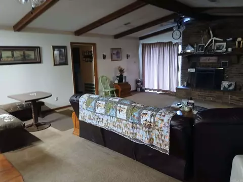 Living - 8408 Griggs Rd, Pine Bluff, AR 71603 photo 1 of 3