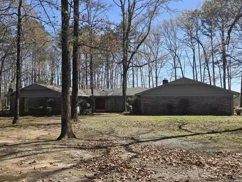 Exterior - 8408 Griggs Rd, Pine Bluff, AR 71603 photo 2 of 10